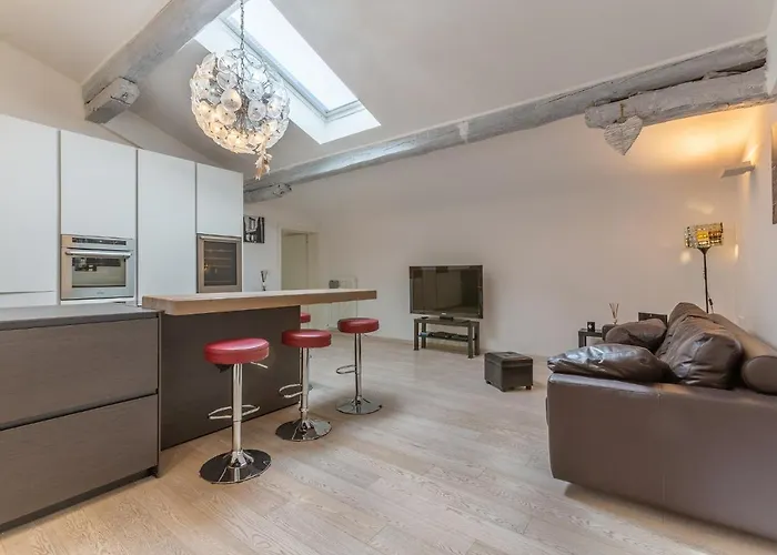 Santo Stefano Art & Design بولونيا